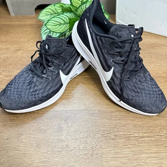 Nike Black and White Athletic Shoes with Modern Design Nike Court Vision Alta LTR Leather Shoes Black White Women main image 4